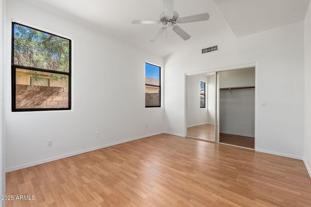 1425 S LINDSAY Road 54, Mesa, AZ 85204