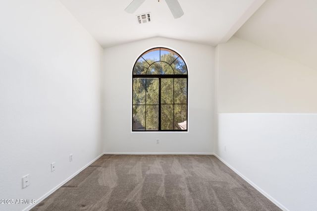 1425 S LINDSAY Road 54, Mesa, AZ 85204