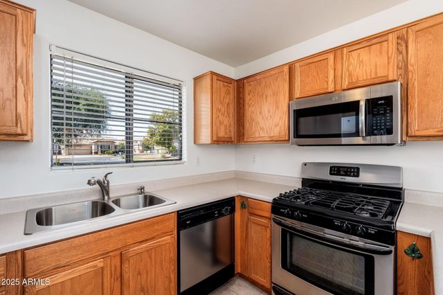 1425 S LINDSAY Road 54, Mesa, AZ 85204