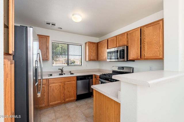 1425 S LINDSAY Road 54, Mesa, AZ 85204