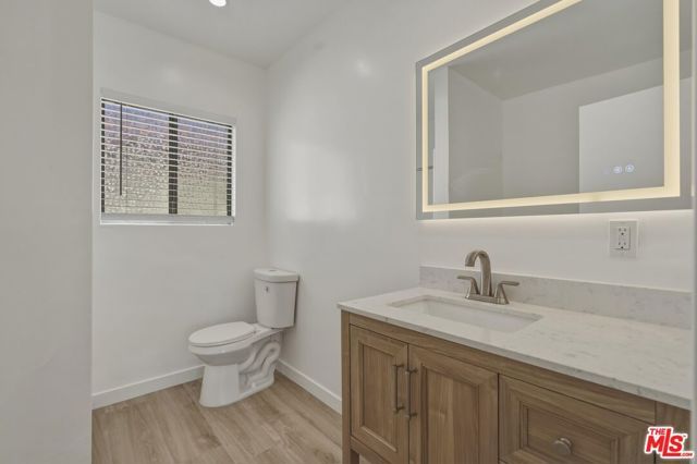 1827 N Van Ness Avenue 6, Los Angeles, CA 90028