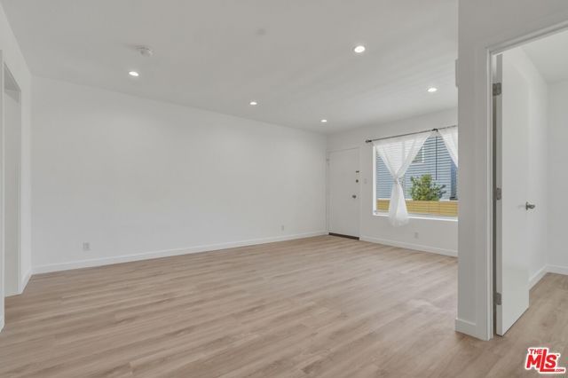 1827 N Van Ness Avenue 6, Los Angeles, CA 90028