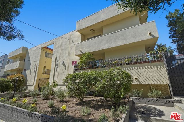 1827 N Van Ness Avenue 6, Los Angeles, CA 90028