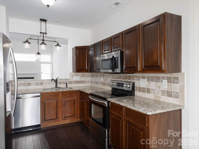 125 Kallie Loop, Mooresville, NC 28117