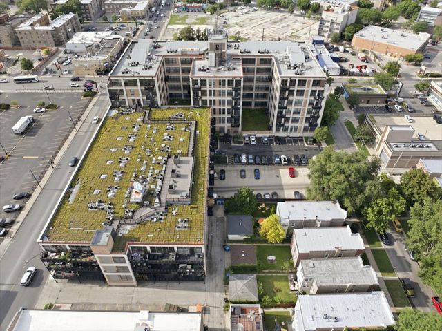 3963 W Belmont Avenue 211, Chicago, IL 60618