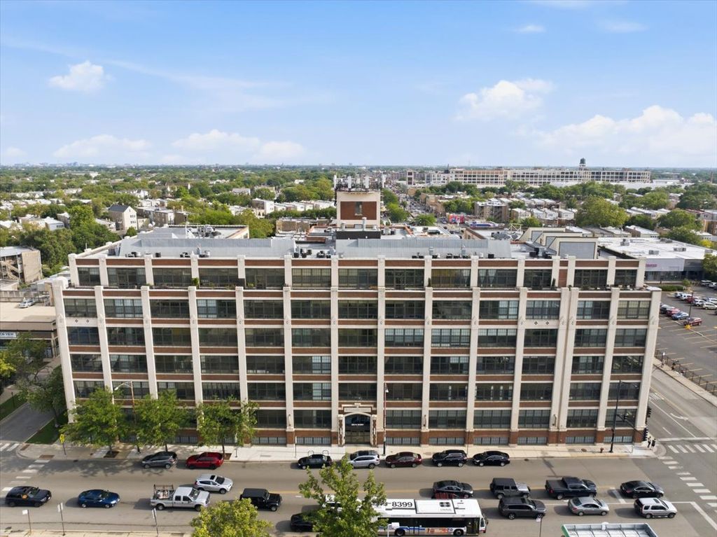 3963 W Belmont Avenue 211, Chicago, IL 60618