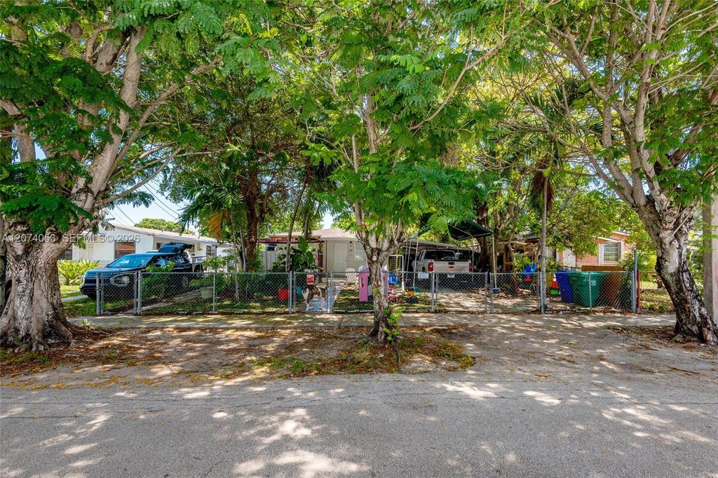 229-230 NW 48th Court, Miami, FL 33126