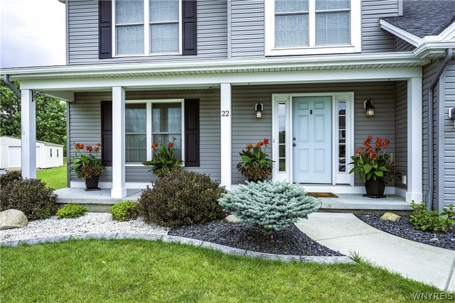22 Vista Court, West Seneca, NY 14224