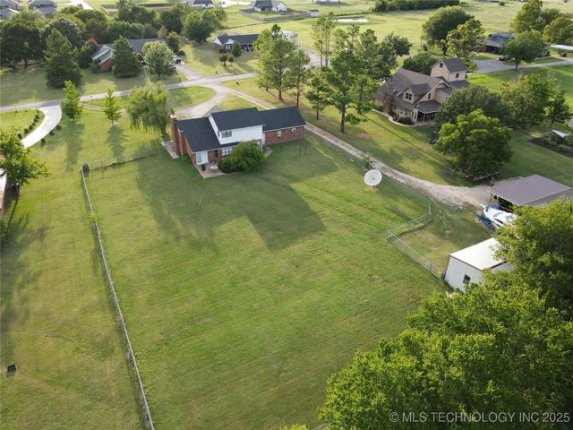 705 Shirley, Madill, OK 73446