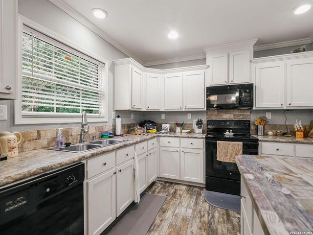 1470 PATTON RD, Somerset, TX 78069