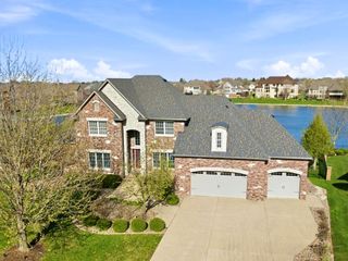 5 Mackenzie Court, Bloomington, IL 61704