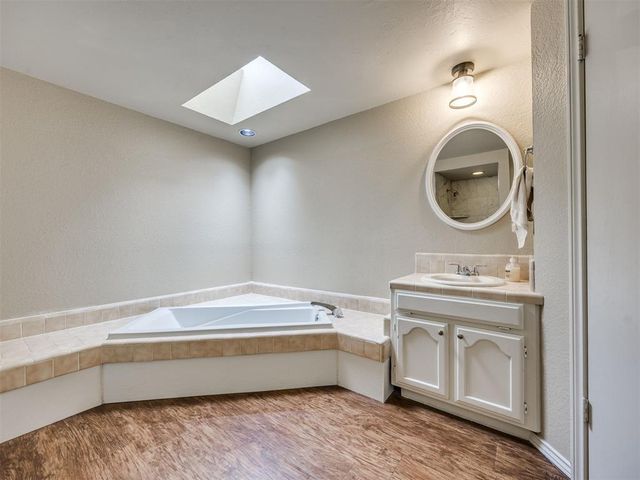 2110 Lonnie Lane, Moore, OK 73170