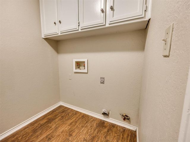 2110 Lonnie Lane, Moore, OK 73170