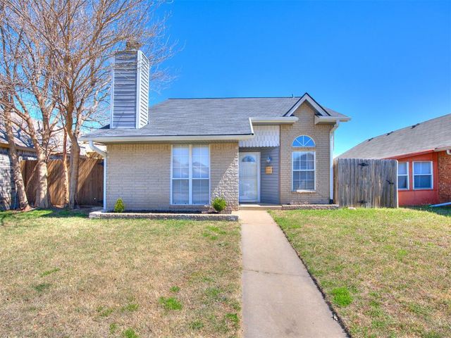 2110 Lonnie Lane, Moore, OK 73170