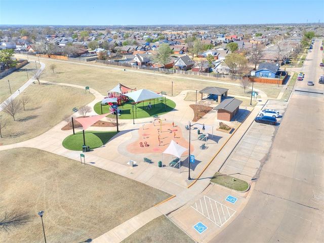 2110 Lonnie Lane, Moore, OK 73170