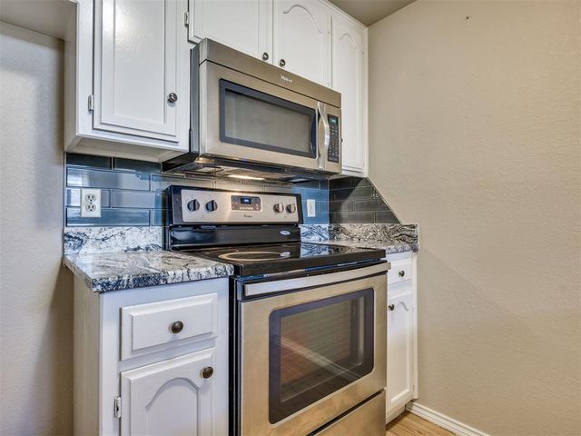 2110 Lonnie Lane, Moore, OK 73170
