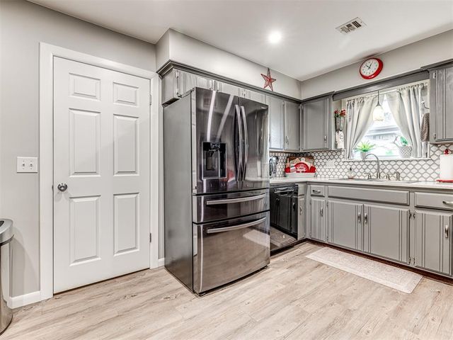 937 Luglena Lane, Purcell, OK 73080