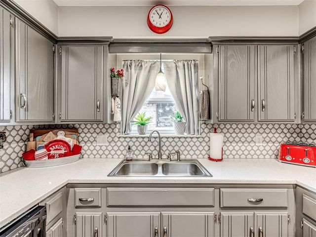 937 Luglena Lane, Purcell, OK 73080