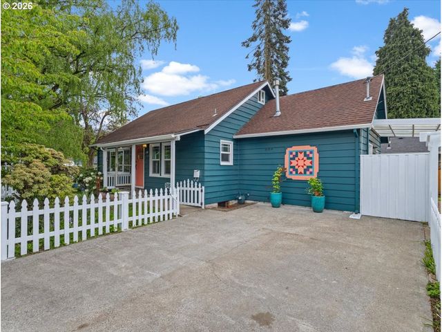 374 Ne EDISON St, Hillsboro, OR 97124