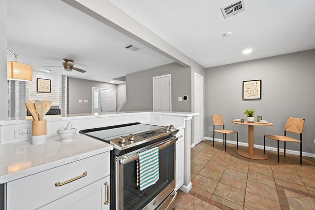 8400 Jamestown DR 332, Austin, TX 78758