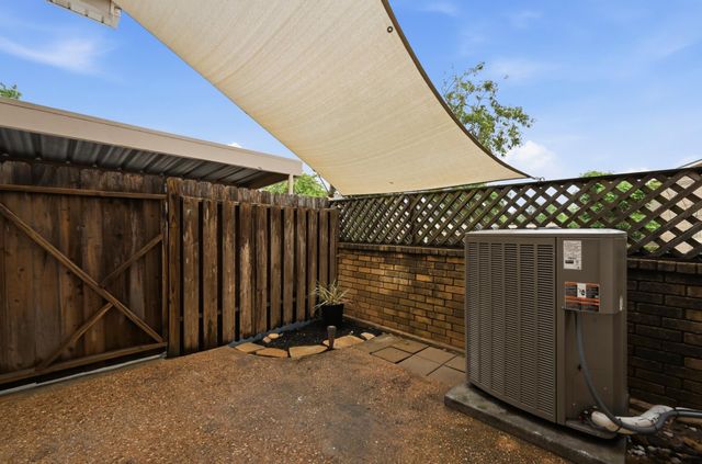 8400 Jamestown DR 332, Austin, TX 78758