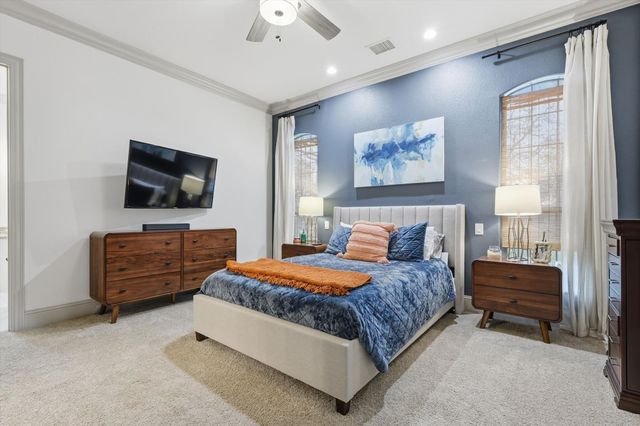 1125 Kiowa Drive E, Gainesville, TX 76240