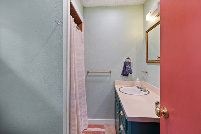 166 Spillview Acres Circle, Trinidad, TX 75163