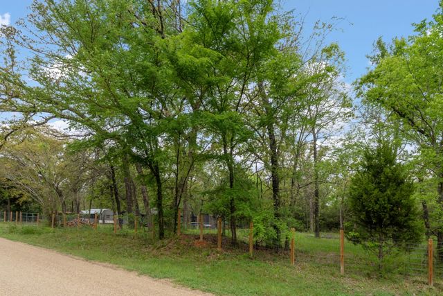 166 Spillview Acres Circle, Trinidad, TX 75163