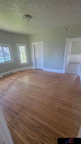 4135 Grant Street, Omaha, NE 68111