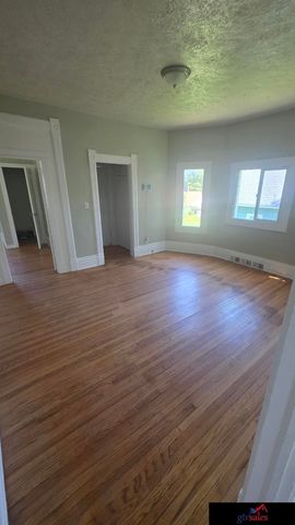 4135 Grant Street, Omaha, NE 68111
