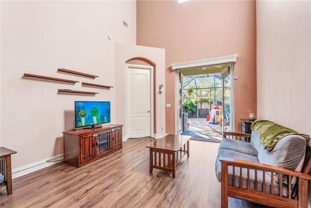 1855 Bridgepointe Circle 23, Vero Beach, FL 32967