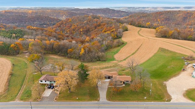 W5285 County Road F, La Crosse, WI 54601