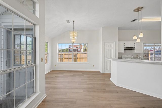 3800 Round Rock Dr, Antioch, TN 37013