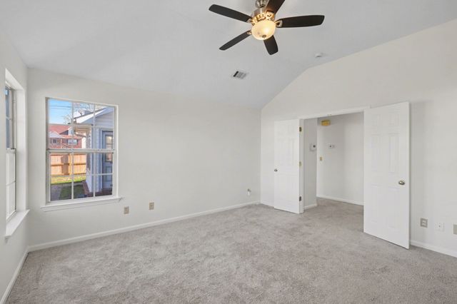 3800 Round Rock Dr, Antioch, TN 37013