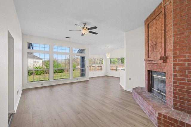 3800 Round Rock Dr, Antioch, TN 37013