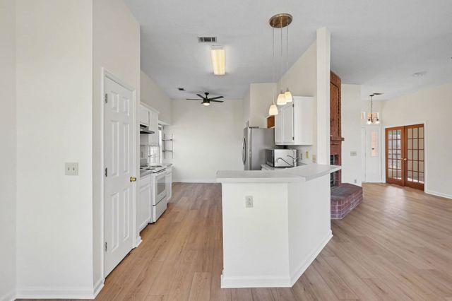 3800 Round Rock Dr, Antioch, TN 37013