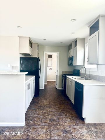 625 W MCKELLIPS Road 213, Mesa, AZ 85201