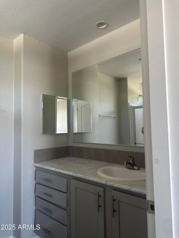 625 W MCKELLIPS Road 213, Mesa, AZ 85201