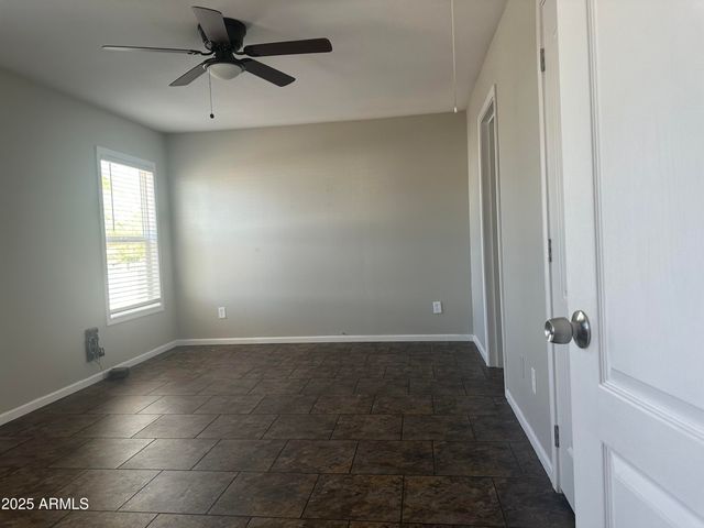 625 W MCKELLIPS Road 213, Mesa, AZ 85201