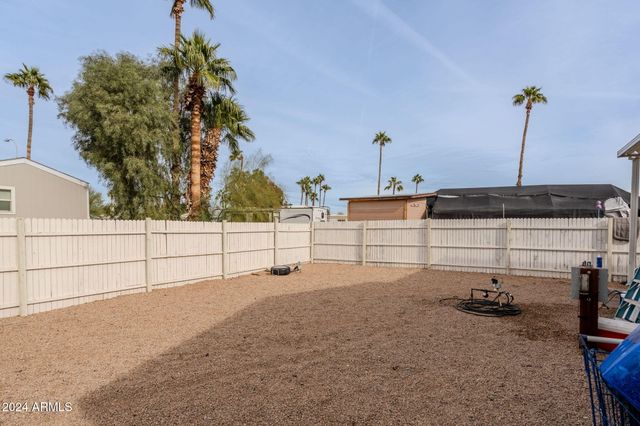 625 W MCKELLIPS Road 213, Mesa, AZ 85201