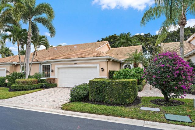 8164 Sandpiper Way, West Palm Beach, FL 33412