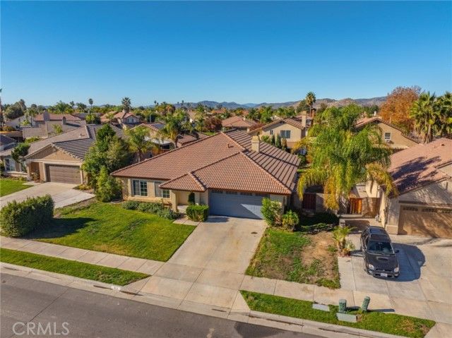 833 Empressa Court, Hemet, CA 92543