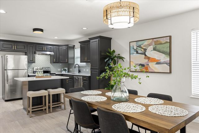 2221 Refugio Avenue, Fort Worth, TX 76164