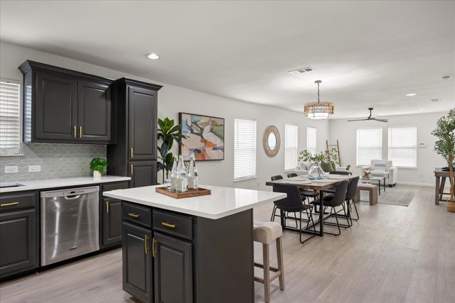 2221 Refugio Avenue, Fort Worth, TX 76164