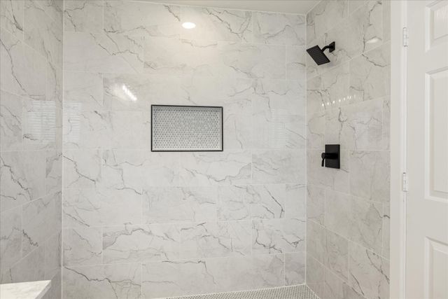 2221 Refugio Avenue, Fort Worth, TX 76164