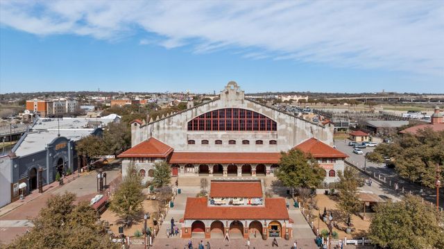 2221 Refugio Avenue, Fort Worth, TX 76164