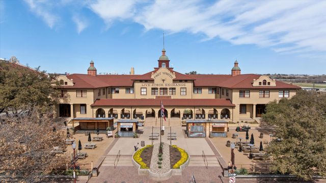 2221 Refugio Avenue, Fort Worth, TX 76164