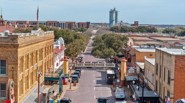 2221 Refugio Avenue, Fort Worth, TX 76164