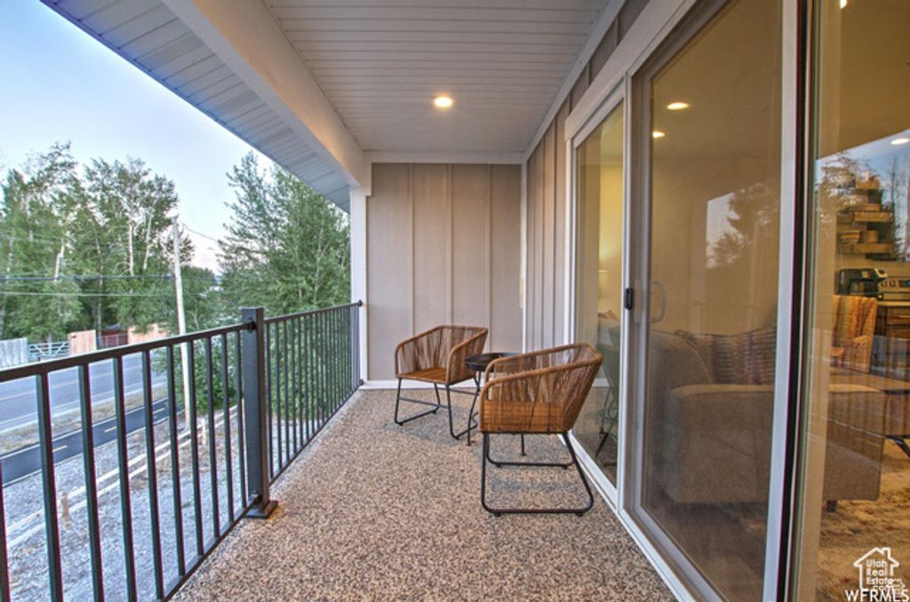 Image 28 of property listing at 55 W BUTTERCUP LN #33, Garden City, UT 84028