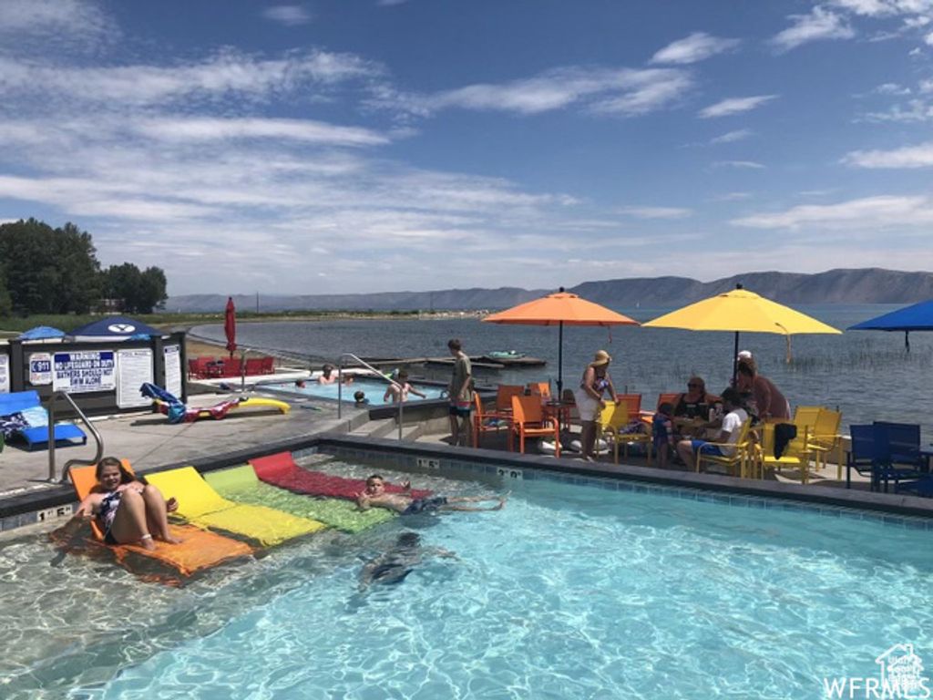 Image 38 of property listing at 55 W BUTTERCUP LN #33, Garden City, UT 84028